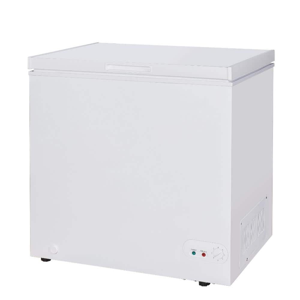5.0 cu. ft. Chest Freezer in White - Image 2